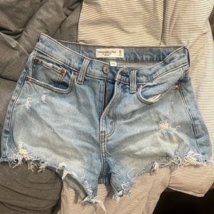 Abercrombie & Fitch Mom Shorts